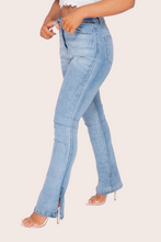 Load image into Gallery viewer, High Waist Flared Jeans
